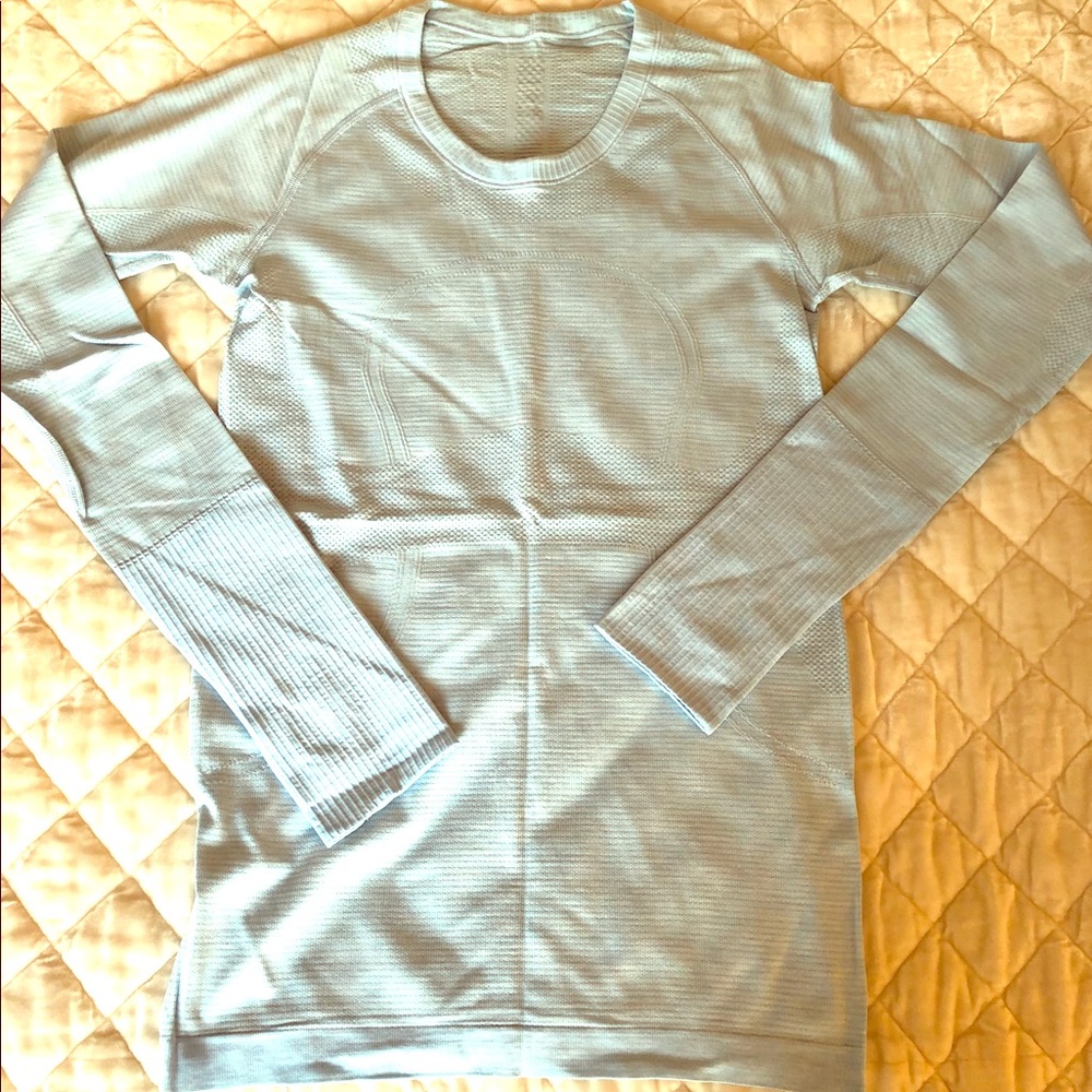 Lululemon Tech Long Sleeve Crew - Light blue